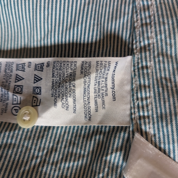 Button up blouse - Picture 3 of 3